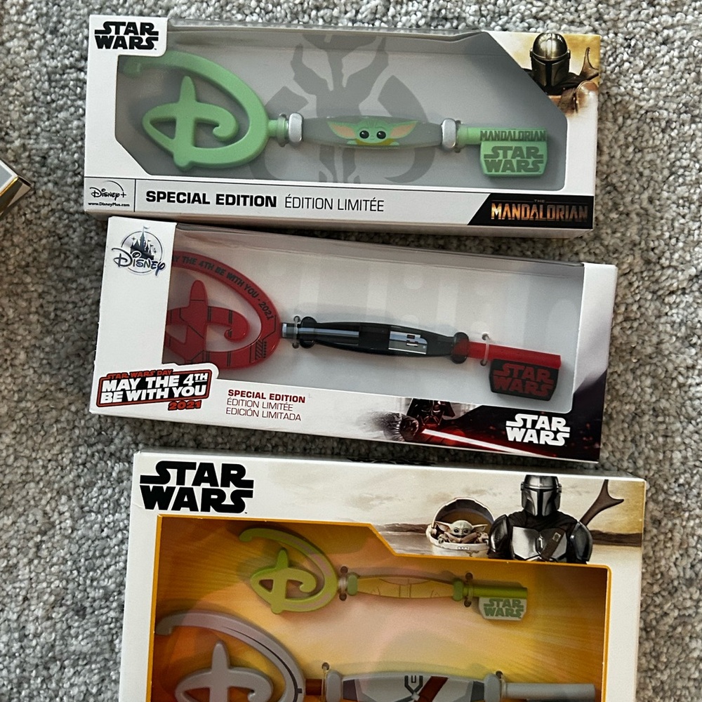 Star Wars Mandalorian Special Edition keys